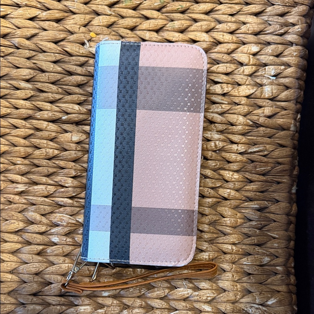 Stylish Plaid Wallet with Wrist Strap